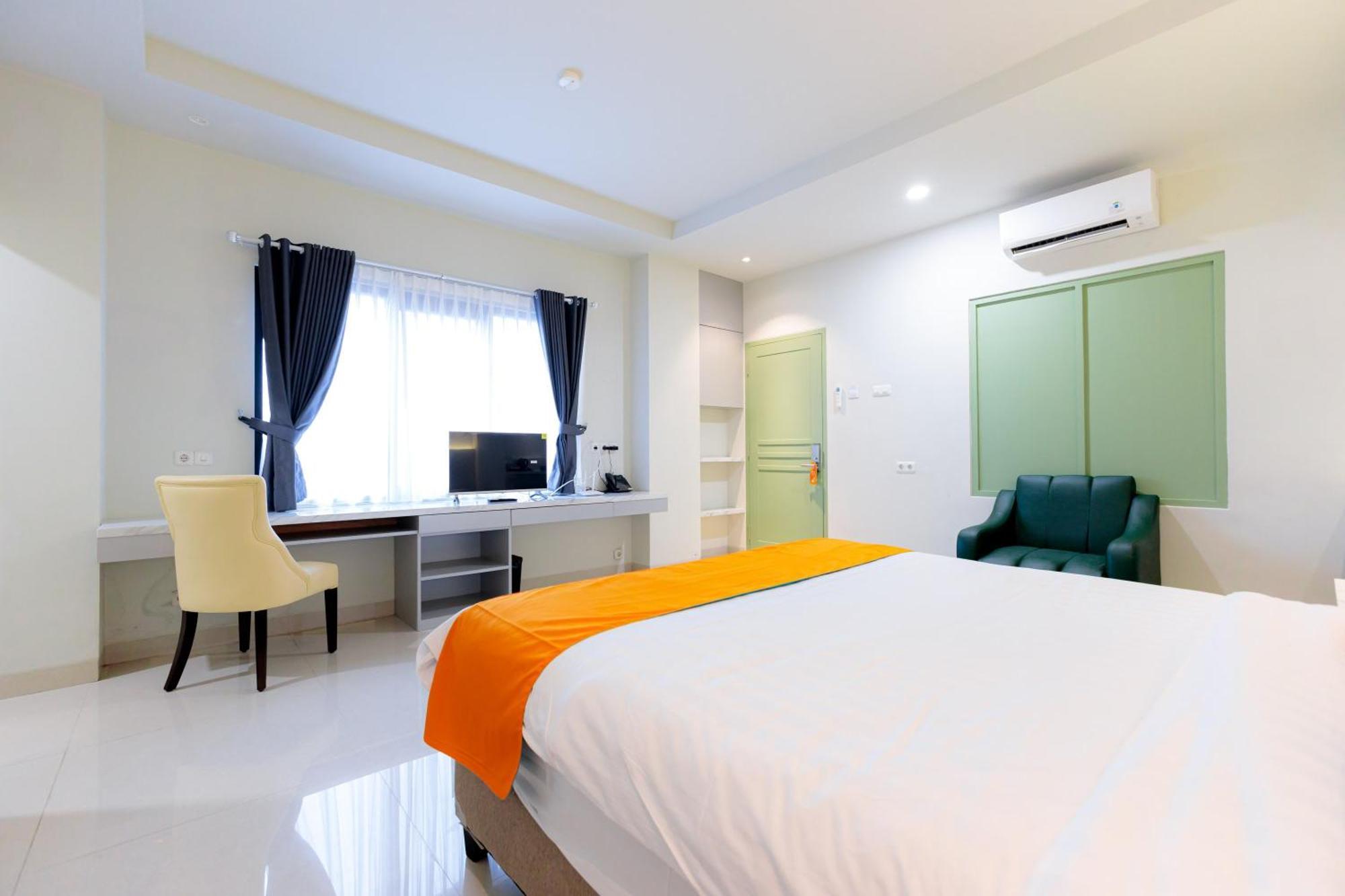 Sans Hotel 88 Andalan Surabaya By Reddoorz Buitenkant foto
