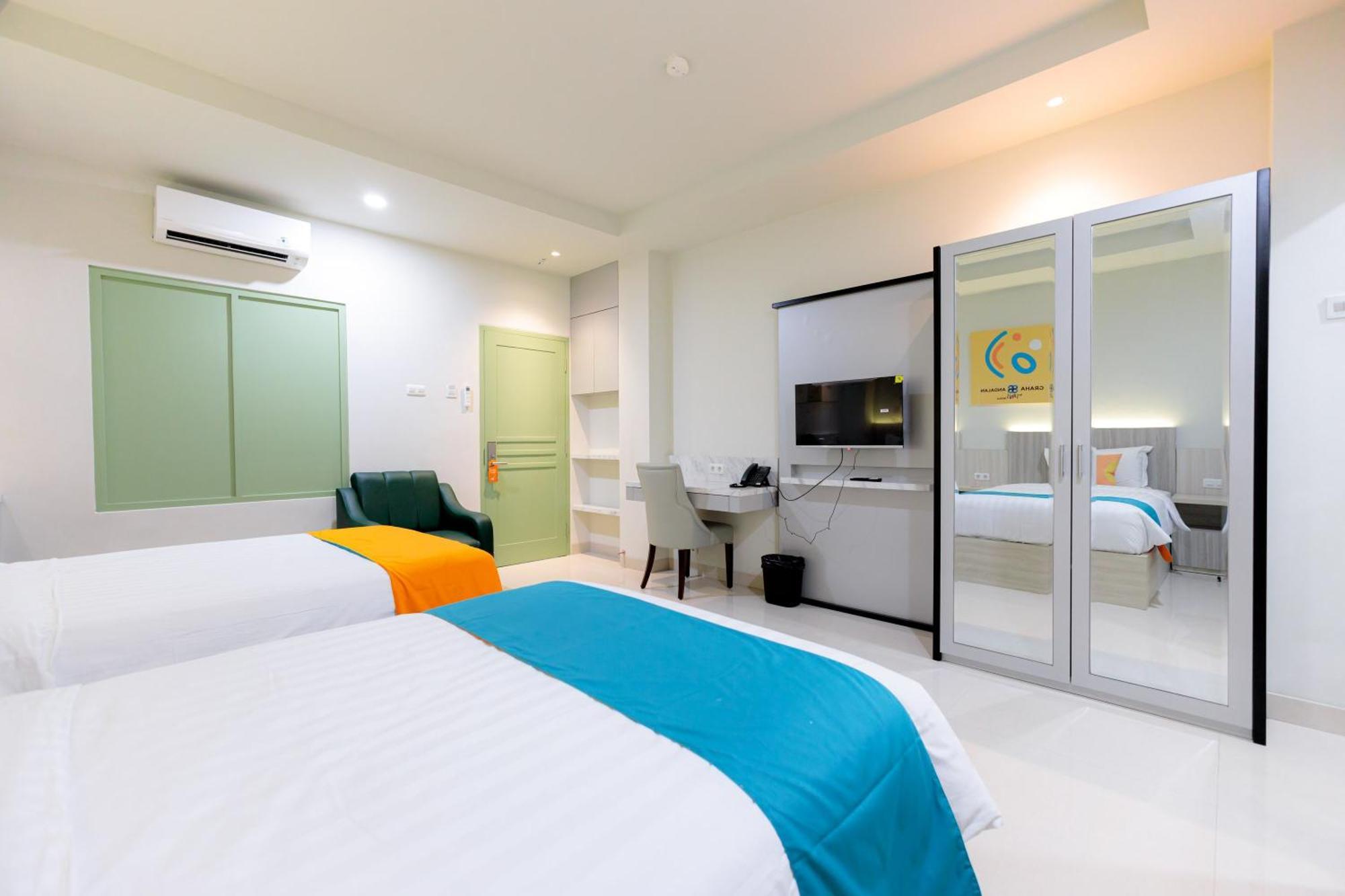 Sans Hotel 88 Andalan Surabaya By Reddoorz Buitenkant foto