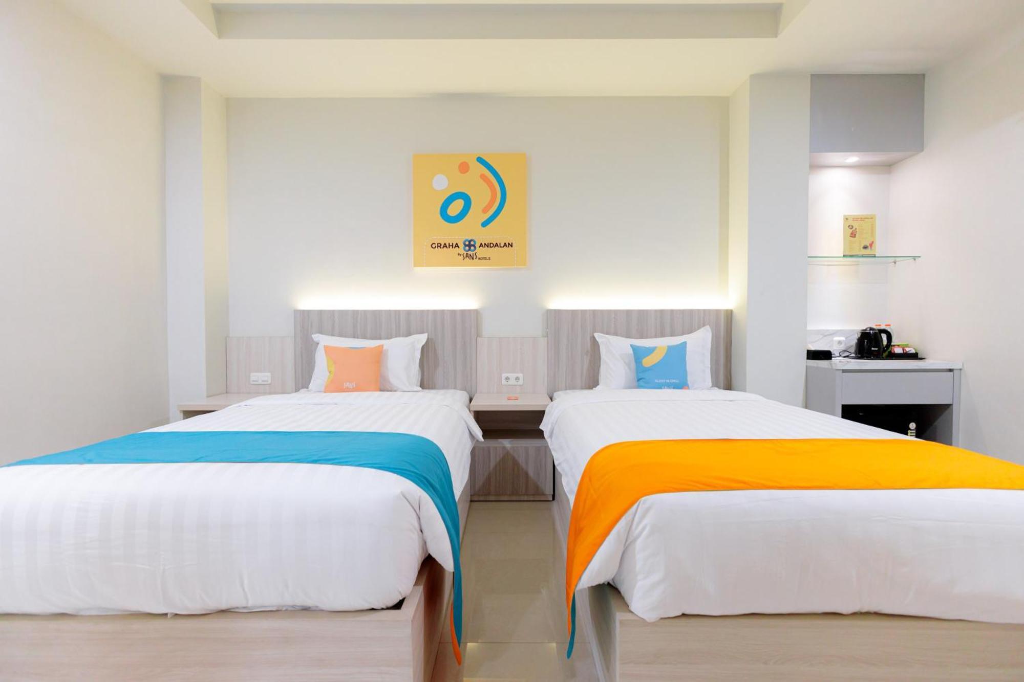 Sans Hotel 88 Andalan Surabaya By Reddoorz Buitenkant foto
