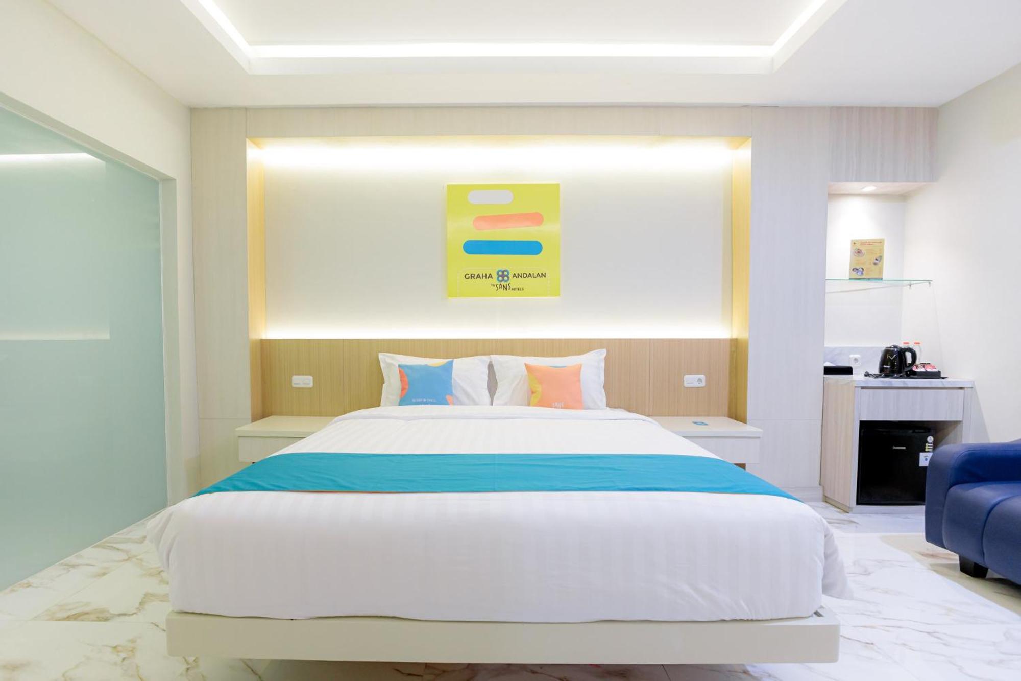 Sans Hotel 88 Andalan Surabaya By Reddoorz Buitenkant foto